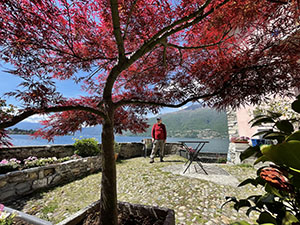 Uno scorcio di Corenno vicino al lago