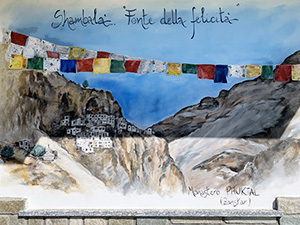 Affresco su una parete esterna del Rifugio Shambal