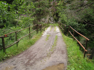 Il primo ponte sul Torrente della Valle di Lago