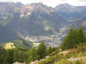 Veduta sul fondovalle: Caspoggio, Chiesa, Primolo