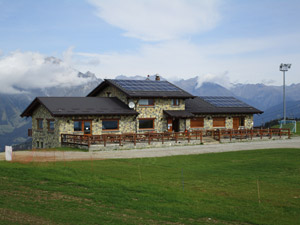 Passiamo accanto al Rifugio Baita Termen