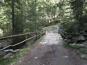 Il ponte sul Torrente Travagnolo