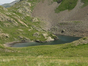 Il laghetto al confine italo-svizzero (in territorio elvetico)