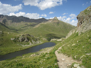 Il laghetto al confine italo-svizzero (in territorio italiano)