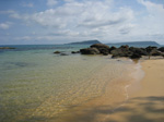 S224 (229282 byte) - Spiaggia accanto alle capanne sugli alberi