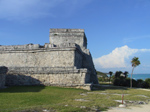 S70 (250605 byte) - El Castillo: el principal edificio de las ruinas Maya de Tulun